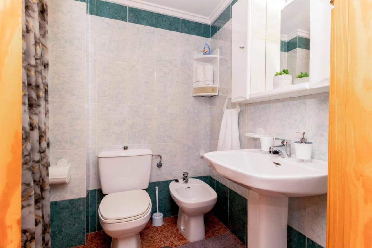 Apartamentos Villa Madrid Torrevieja Bagian luar foto